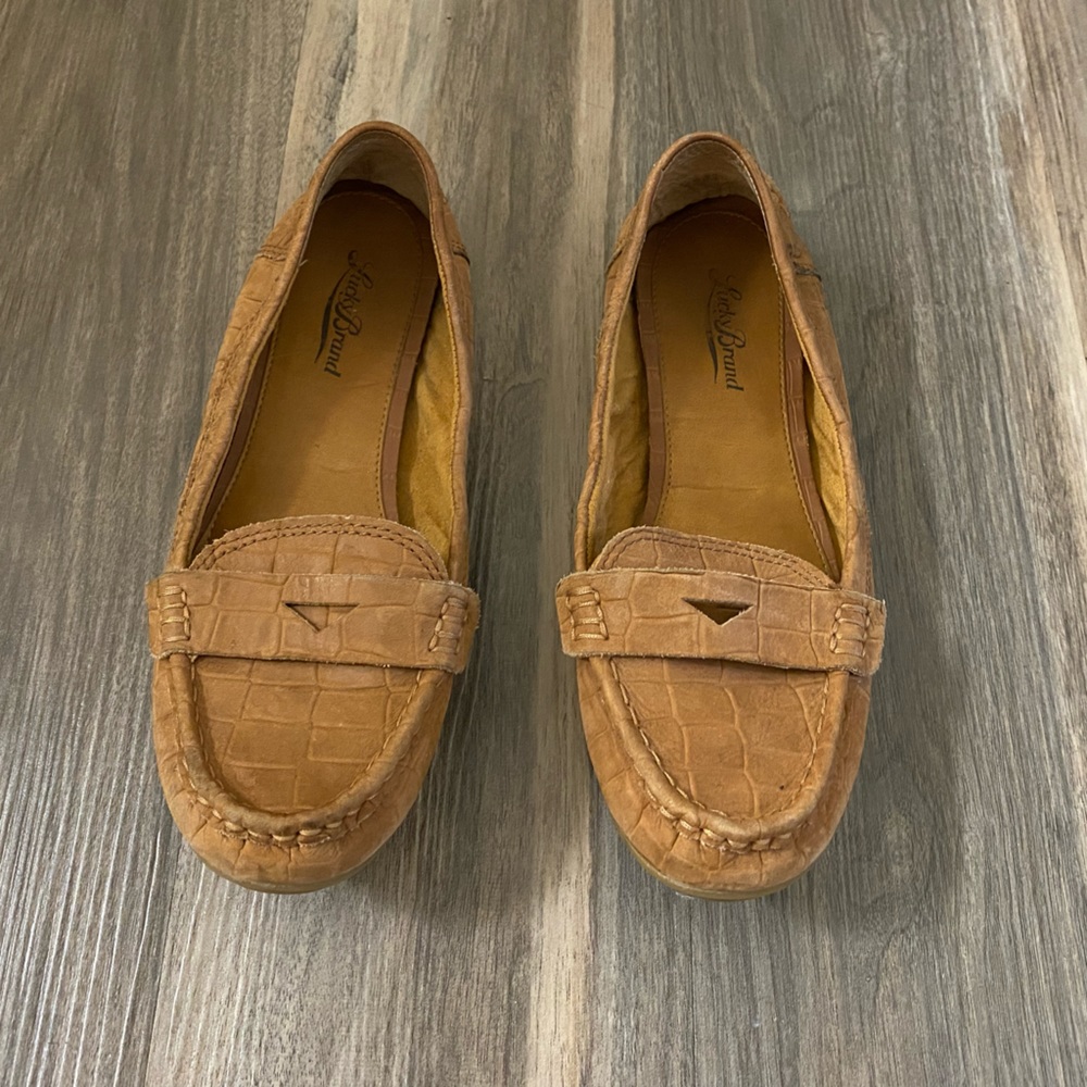 Lucky brand loafer flat in camel